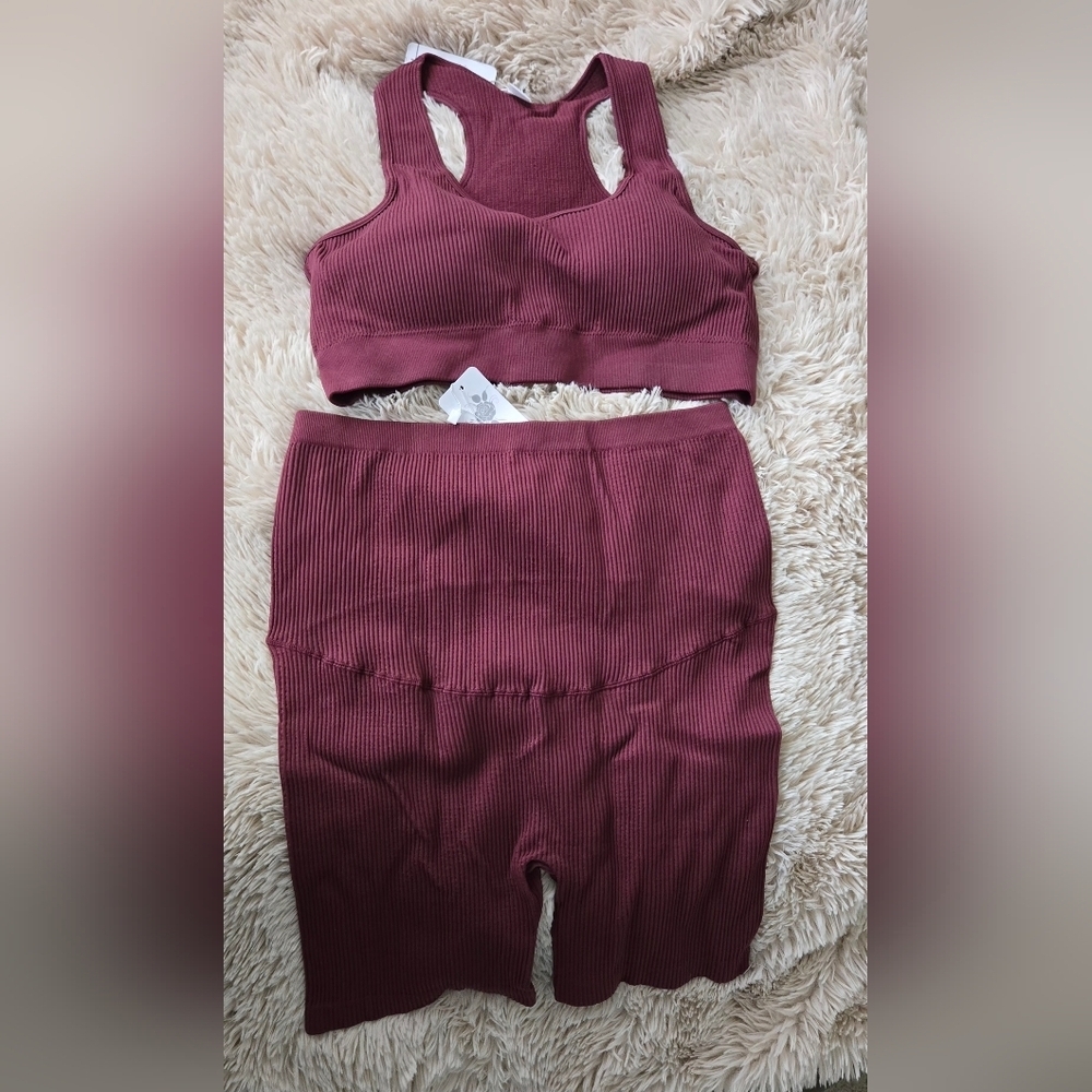 Maternity 2 Piece Lounge/Yoga Outfit #1063 - Picture 2 of 9